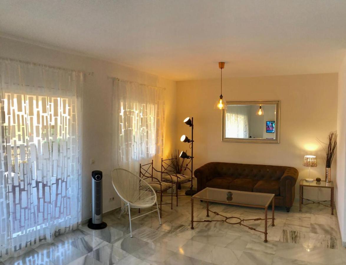 Amazing Apartment For Families Up To 6 Persons Benalmadena Exterior photo